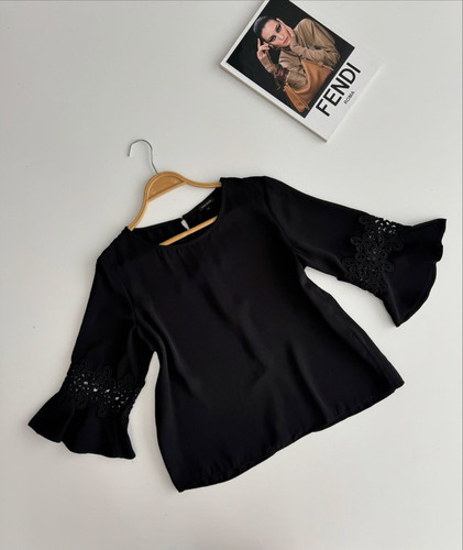 بلوز تمام مشکی جنس عالی پارچه گرم بالا و خوش جنس برندriver island