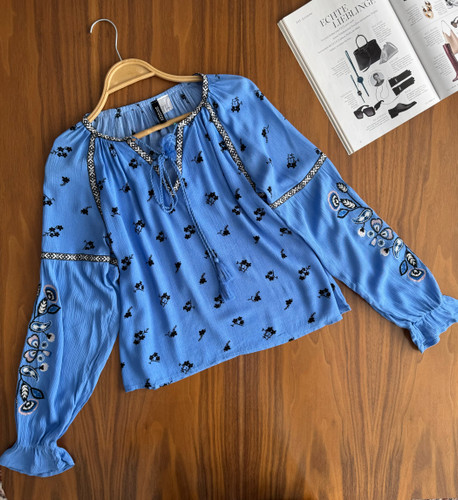 بلوز گلدوزی ۱۰۰٪نخی خیلییی ناز ولطیف برندh&m