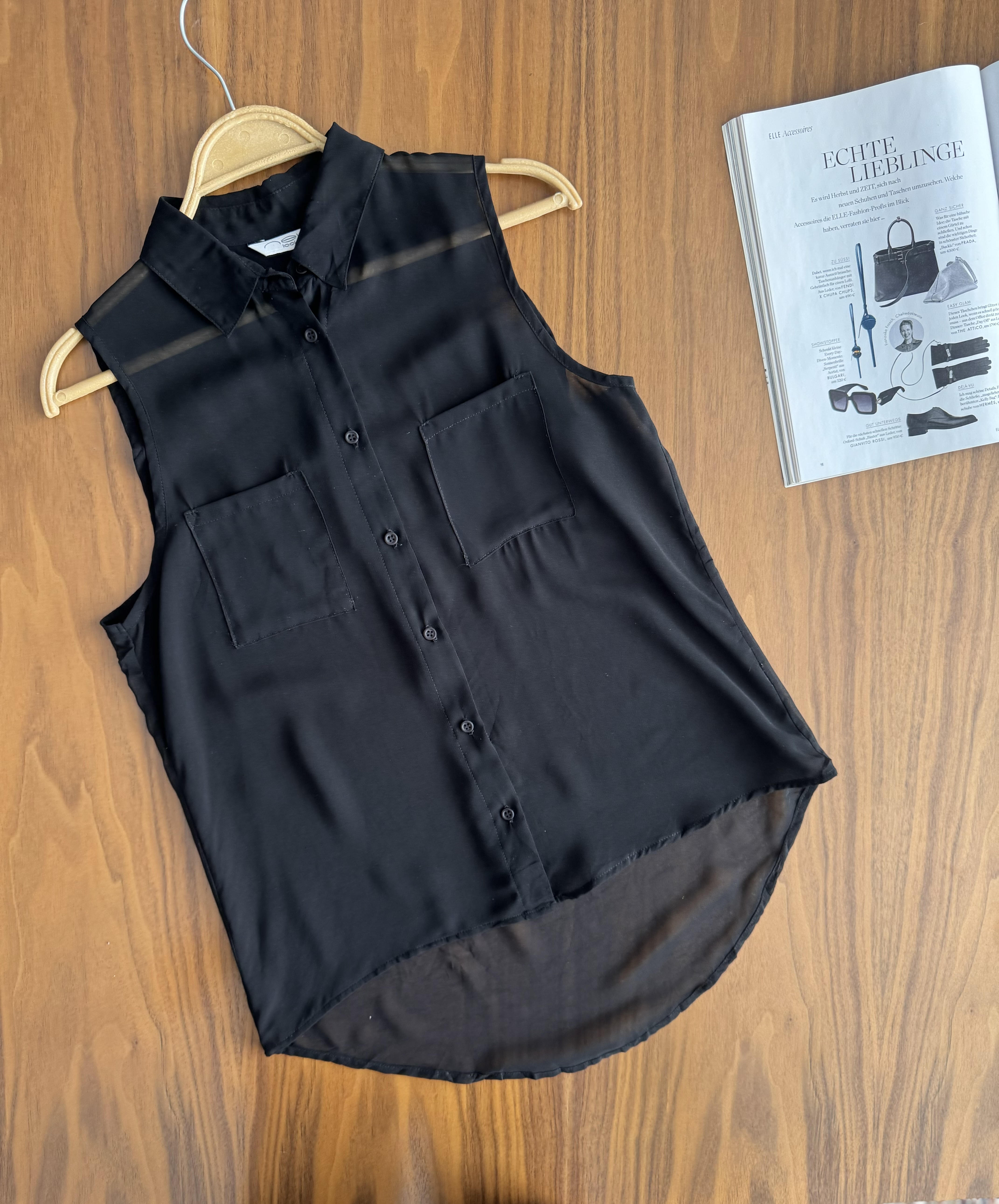 تاپ حریر مشکی خیلی شیک وکاربردی برندnew look