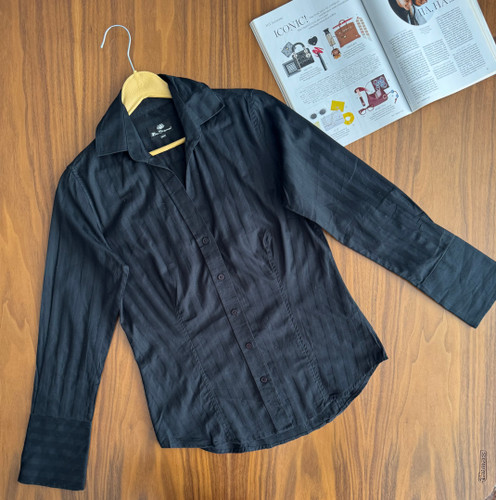 شومیز مشکی ۱۰۰٪ نخ پنبه خیلی ناز وکاربردی برندben sherman