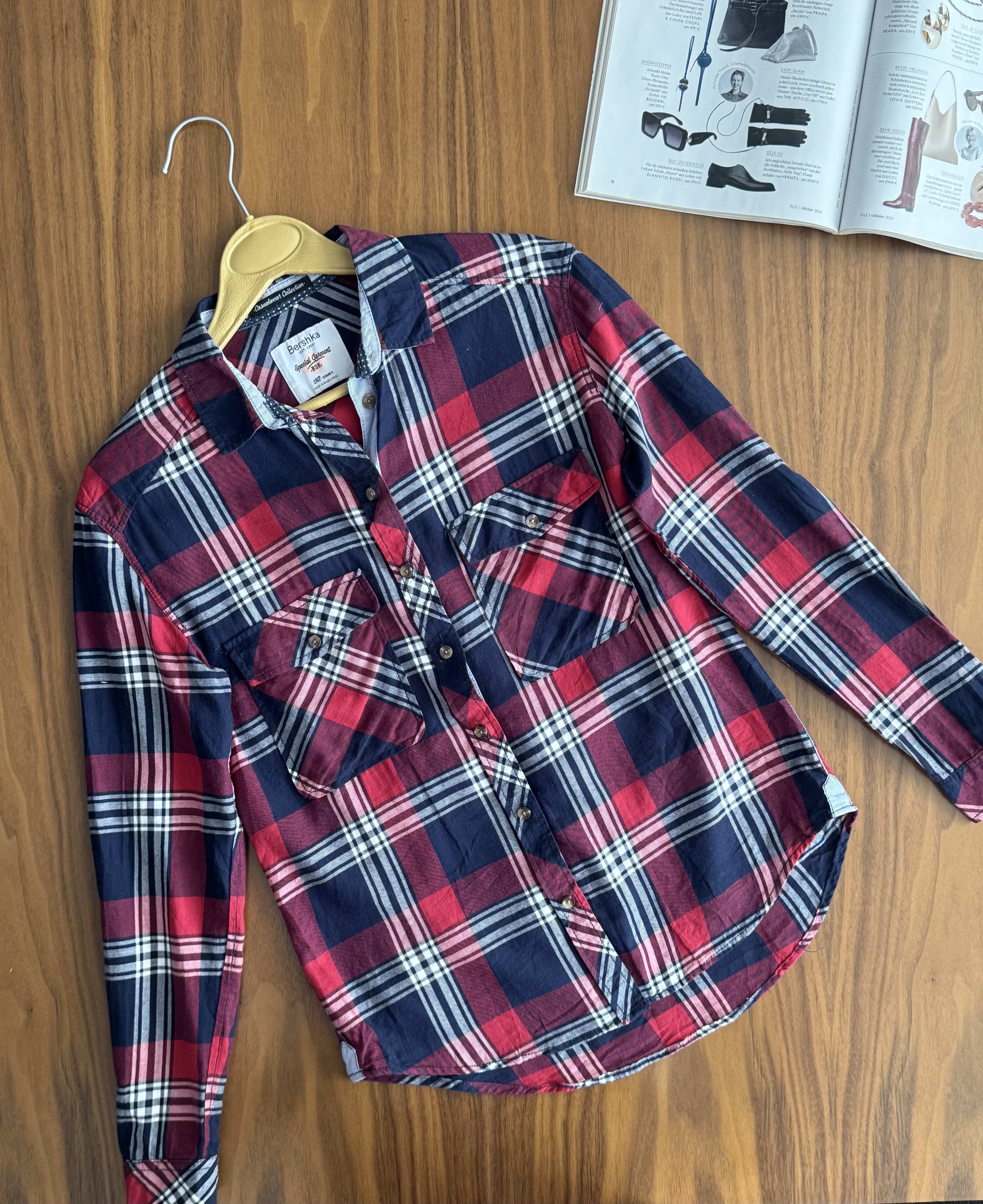 شومیز۱۰۰٪نخ پنبه خیلی لطیف و شیک برندbershka