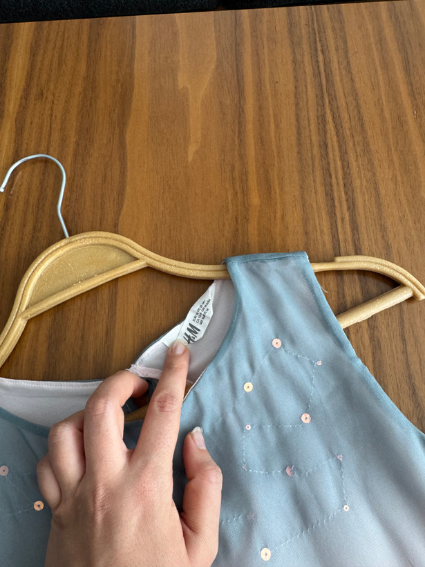 تاپ حریر ابریشمی استردار خیلی کیوت پولک دوزی شده برندh&m