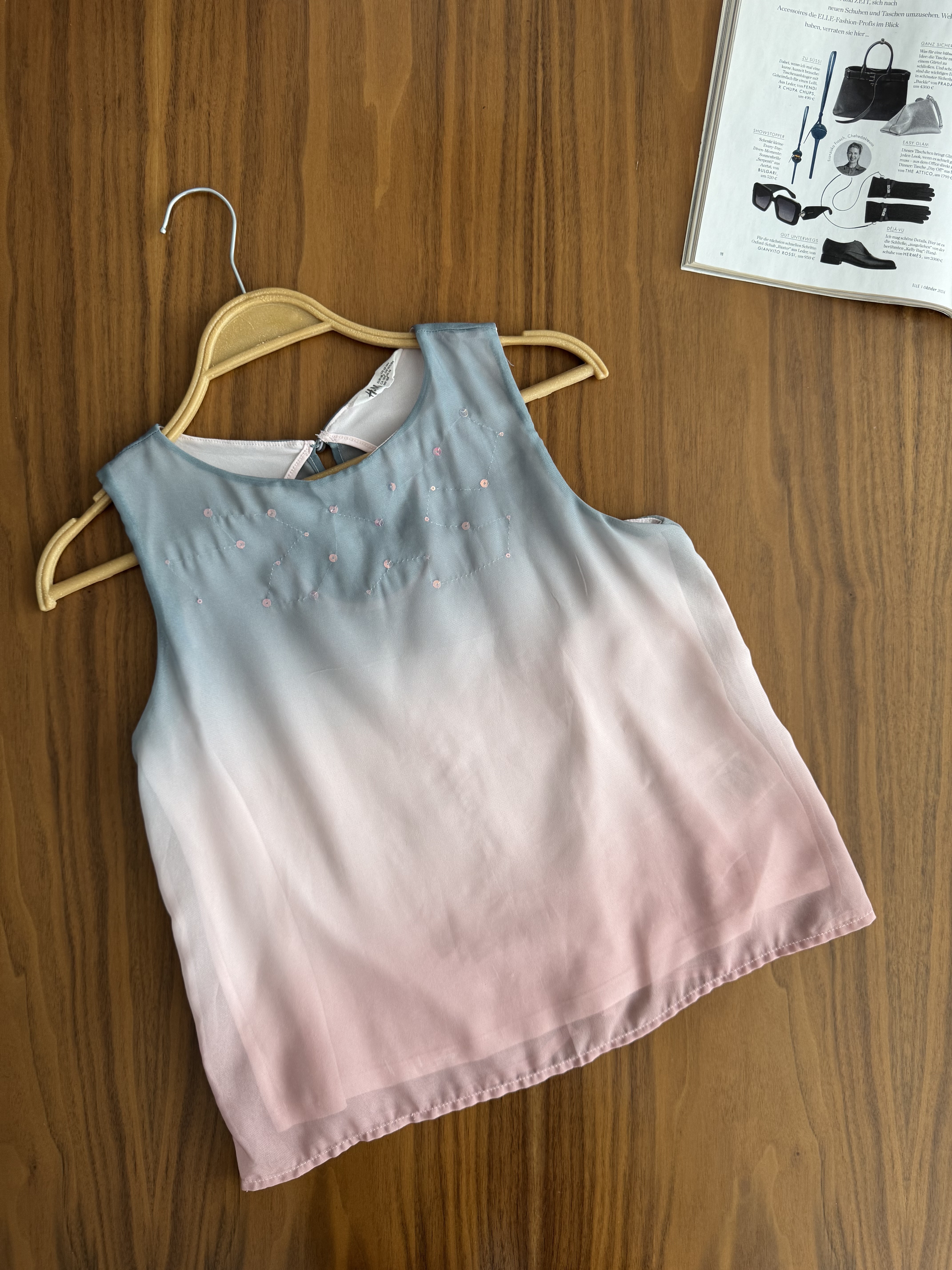 تاپ حریر ابریشمی استردار خیلی کیوت پولک دوزی شده برندh&m