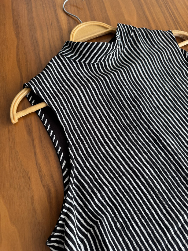 تاپ خیلییی ناز وشیک-پارچه جلو کرپ کریشه پشت نخ ویسکوز برندpapaya